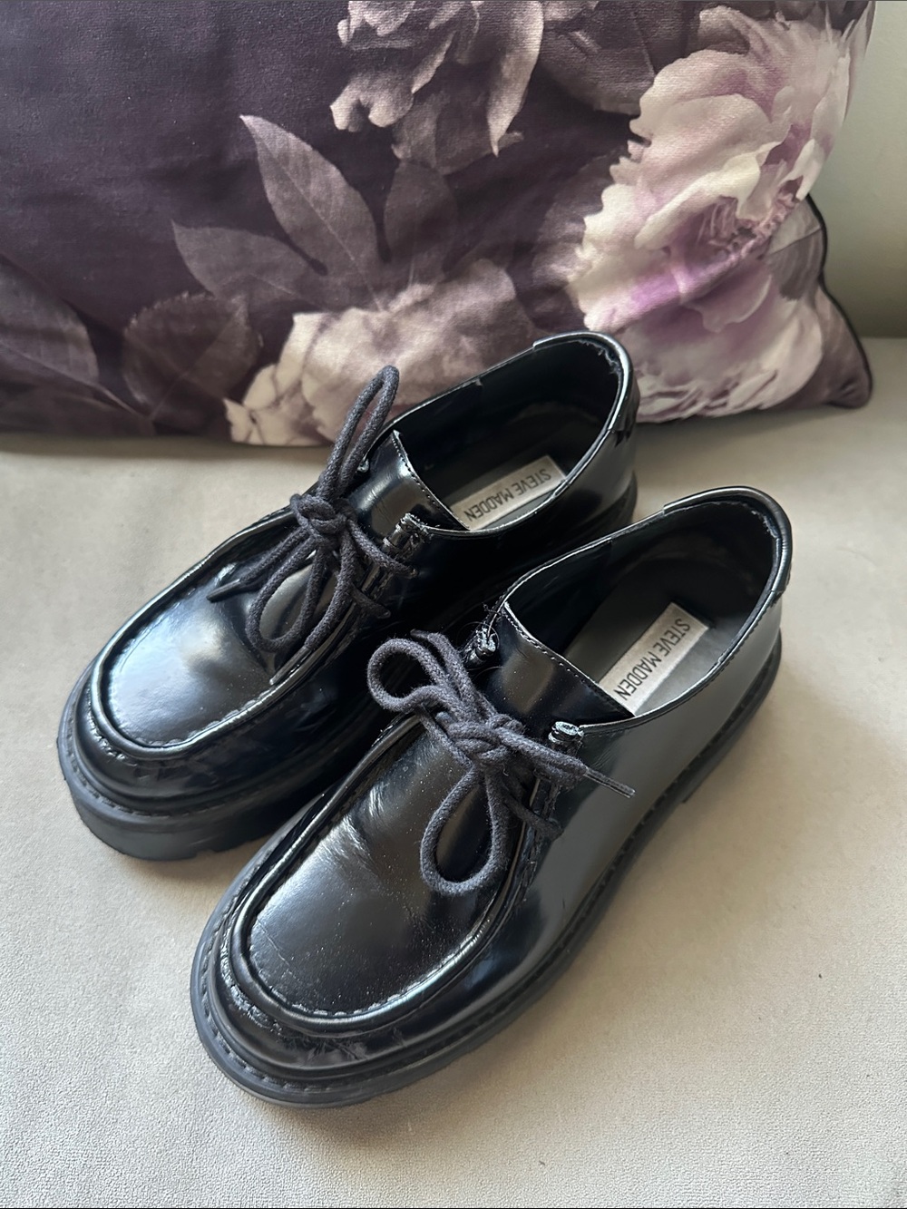 Steve Madden Black Patent Lace-Up Women's Loafers